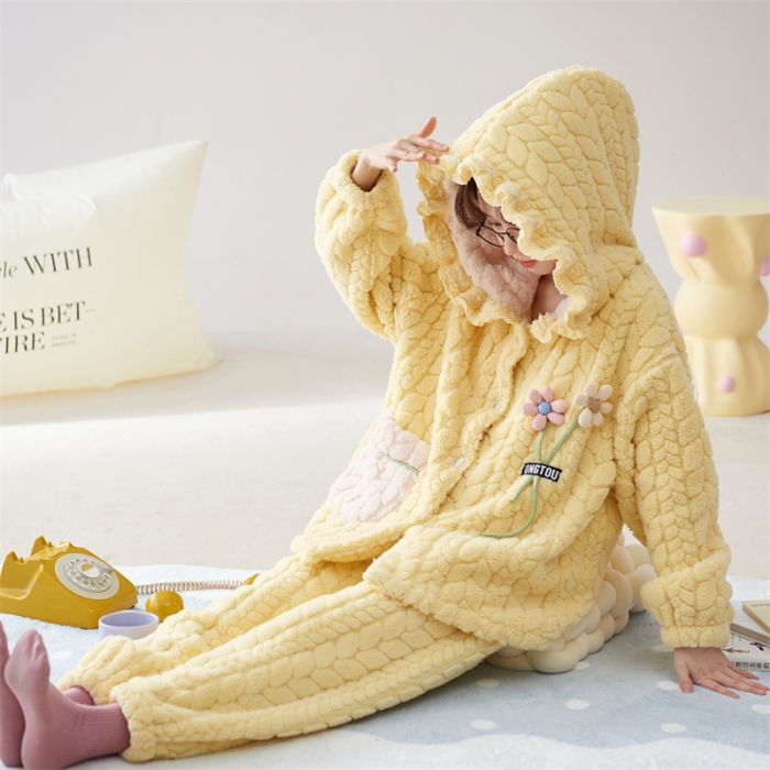 91家纺网 家纺一手货源 找家纺 洛兰沙 2023新款家居服w006