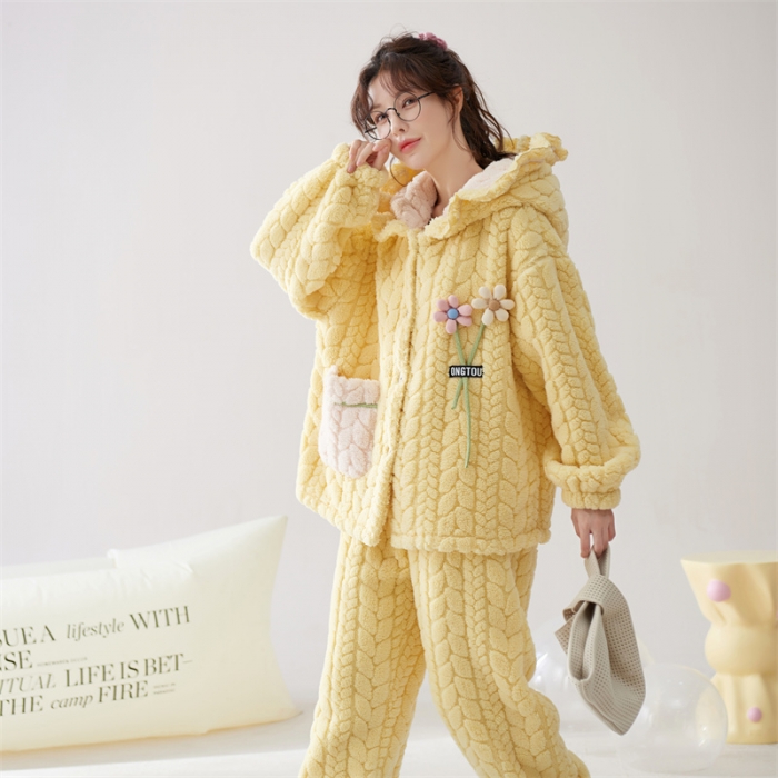 91家纺网 家纺一手货源 找家纺 洛兰沙 2023新款家居服w006