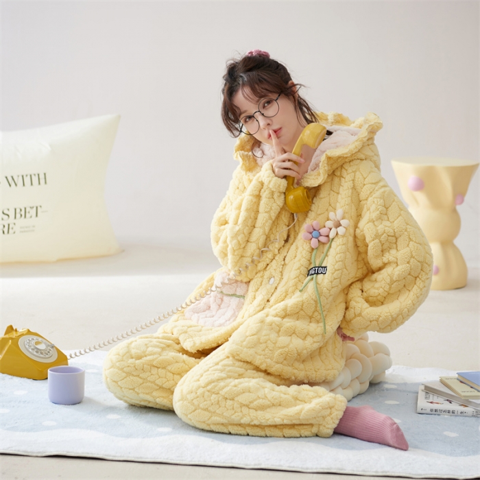 91家纺网 家纺一手货源 找家纺 洛兰沙 2023新款家居服w006