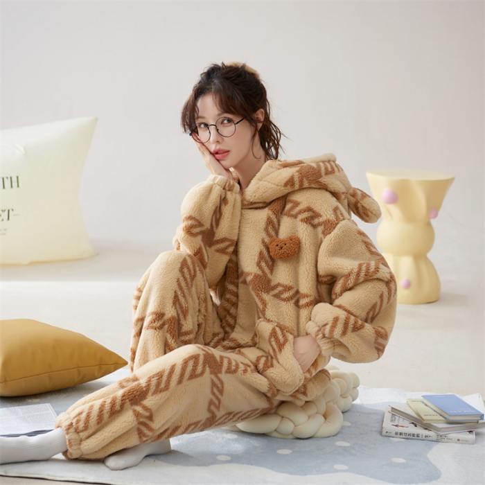 91家纺网 家纺一手货源 找家纺 洛兰沙 2023新款家居服w008