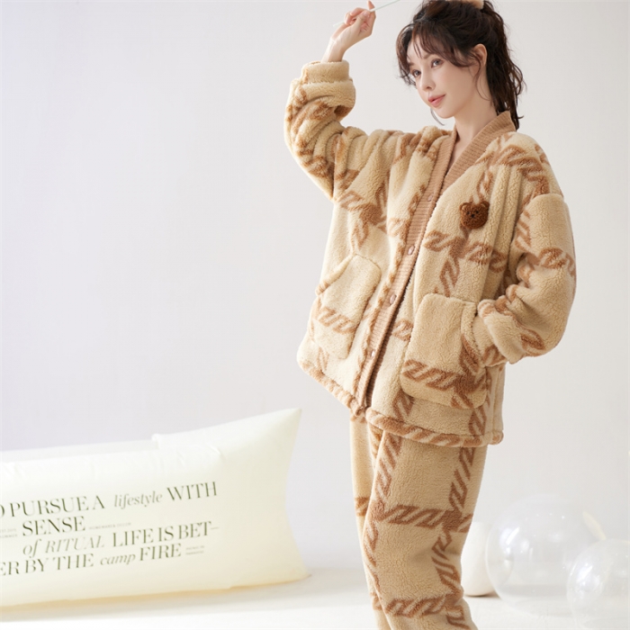 91家纺网 家纺一手货源 找家纺 洛兰沙 2023新款家居服W022