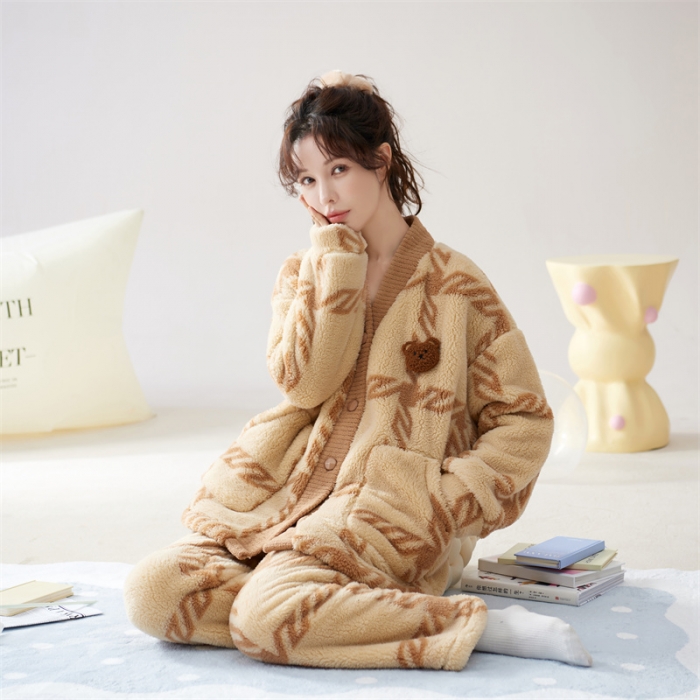 91家纺网 家纺一手货源 找家纺 洛兰沙 2023新款家居服W022