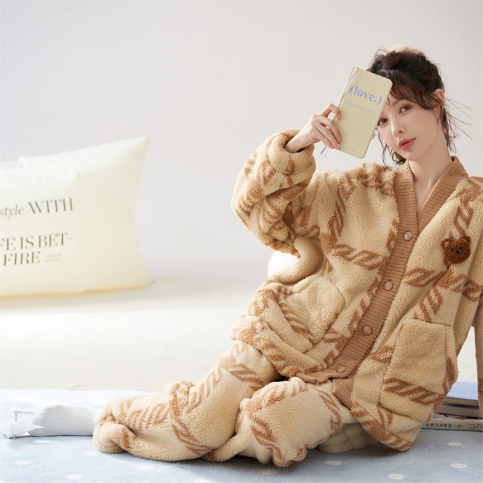 91家纺网 家纺一手货源 找家纺 洛兰沙 2023新款家居服W022