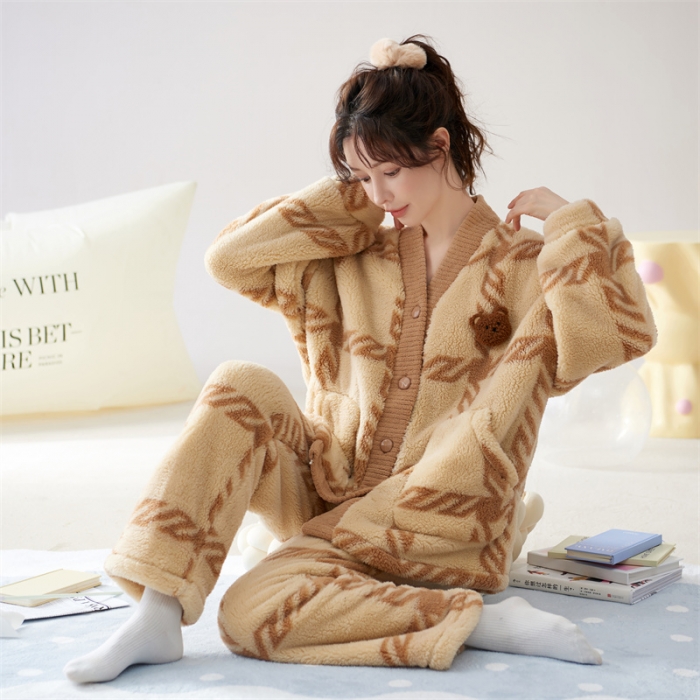 91家纺网 家纺一手货源 找家纺 洛兰沙 2023新款家居服W022