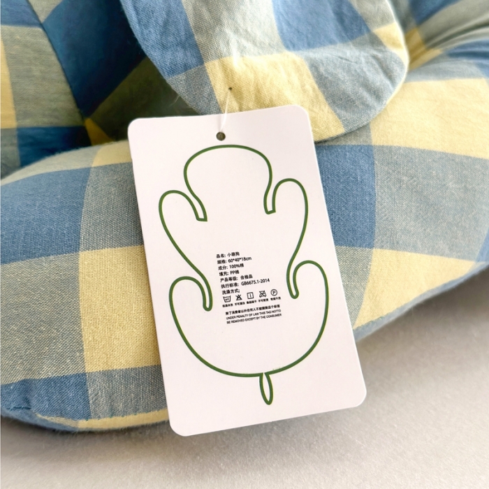 91家纺网 家纺一手货源 找家纺 三沁 2023新款直播爆款福利款纯棉色织水洗棉格子小狗抱枕 浅绿黄中格