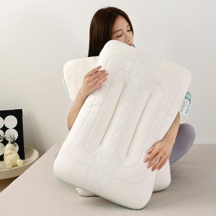 91家纺网 家纺一手货源 找家纺 (总) 梦叶草 2023新款零度冰丝含有乳胶片芯软糯枕头枕芯