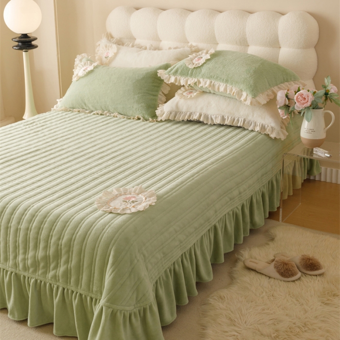 91家纺网 家纺一手货源 找家纺 胜权 AB版仿兔绒牛奶绒加厚韩国绒刺绣夹棉床盖单件保暖三件套 抹茶绿