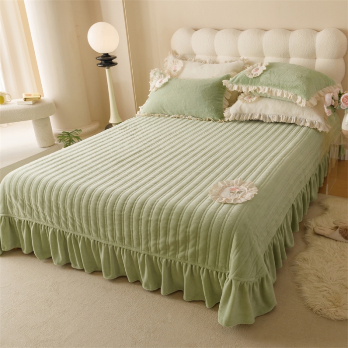 91家纺网 家纺一手货源 找家纺 胜权 AB版仿兔绒牛奶绒加厚韩国绒刺绣夹棉床盖单件保暖三件套 抹茶绿