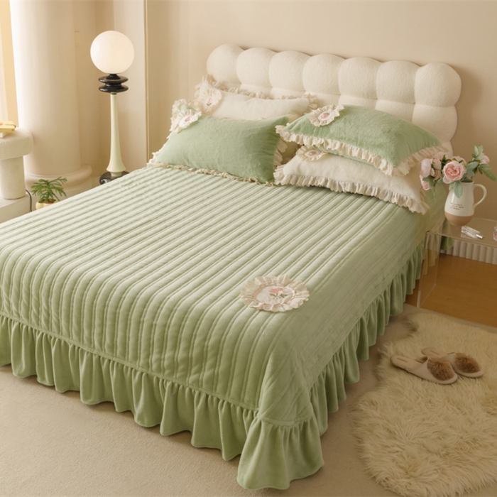 91家纺网 家纺一手货源 找家纺 胜权 AB版仿兔绒牛奶绒加厚韩国绒刺绣夹棉床盖单件保暖三件套 抹茶绿