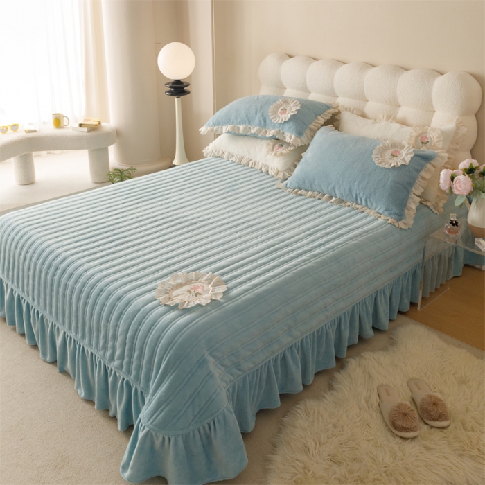 91家纺网 家纺一手货源 找家纺 胜权 AB版仿兔绒牛奶绒加厚韩国绒刺绣夹棉床盖单件保暖三件套 莫奈蓝