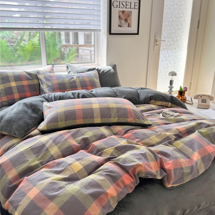 91家纺网 家纺一手货源 找家纺 三沁 2023新款全棉水洗棉加绒四件套 棉绒-彩格灰