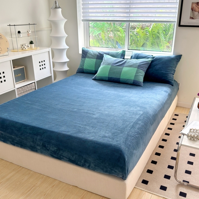 91家纺网 家纺一手货源 找家纺 三沁 2023新款全棉水洗棉加绒四件套 棉绒-雅典绿大格