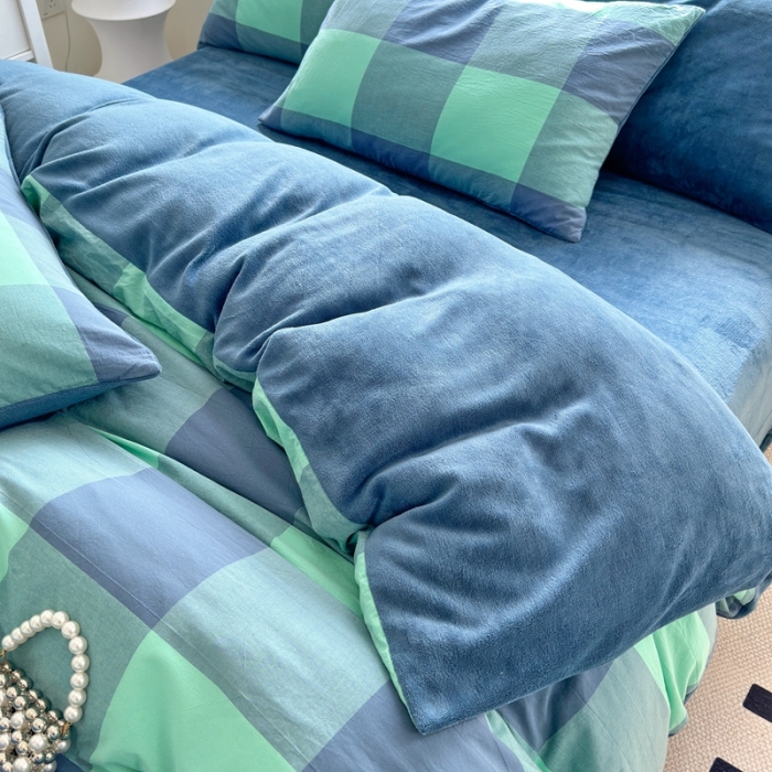 91家纺网 家纺一手货源 找家纺 三沁 2023新款全棉水洗棉加绒四件套 棉绒-雅典绿大格