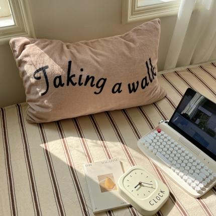 91家纺网 家纺一手货源 找家纺 （总）桃喜 2024新款牛奶绒卡通数码印花绣标单品枕套