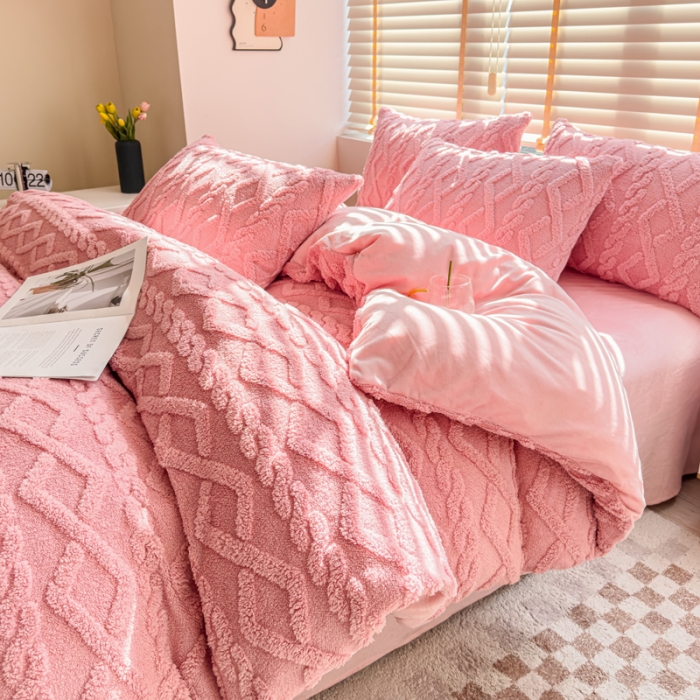 91家纺网 家纺一手货源 找家纺 潮邦创意家居 2025新款跑量款塔芙绒宝宝绒四件套 粉红