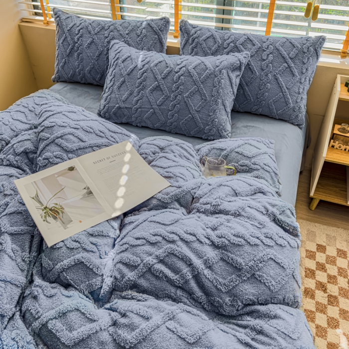 91家纺网 家纺一手货源 找家纺 潮邦创意家居 2025新款跑量款塔芙绒宝宝绒四件套 蓝灰