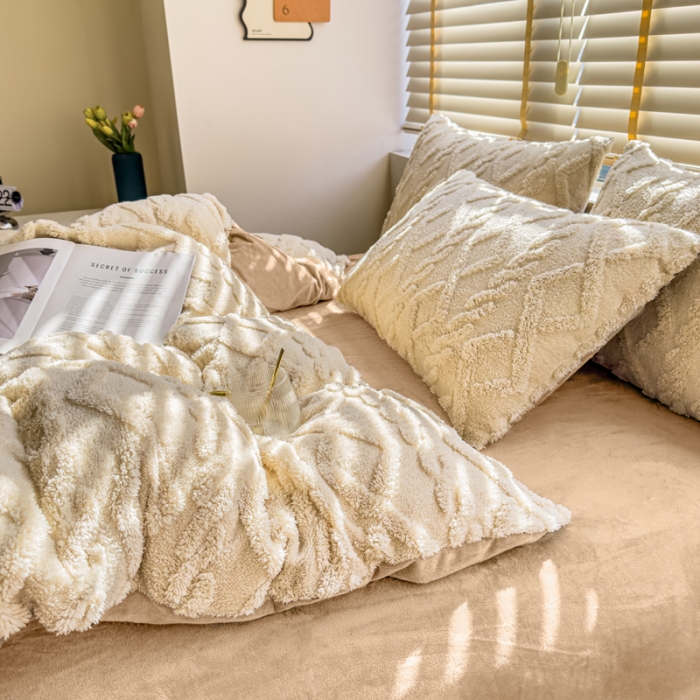 91家纺网 家纺一手货源 找家纺 潮邦创意家居 2025新款跑量款塔芙绒宝宝绒四件套 浅咖