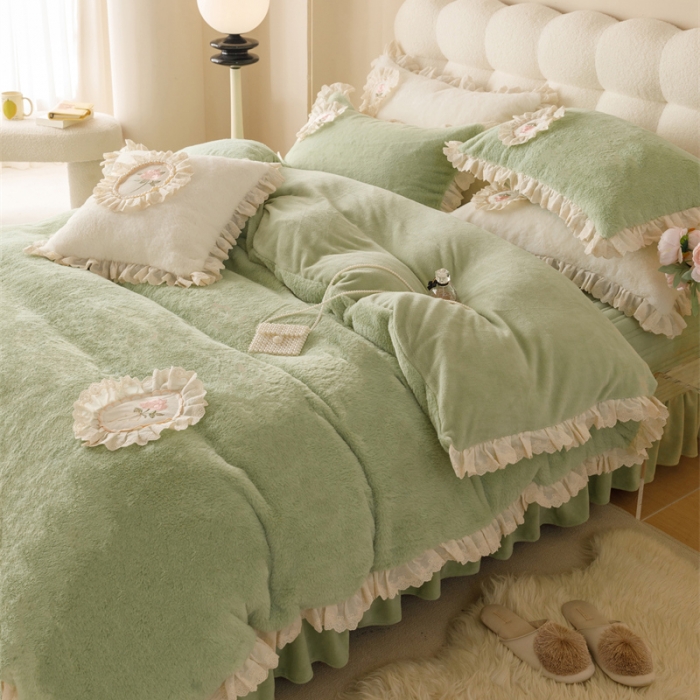 91家纺网 家纺一手货源 找家纺 胜权 新款AB版仿兔绒牛奶绒加厚韩国绒刺绣夹棉床盖四件套 抹茶绿