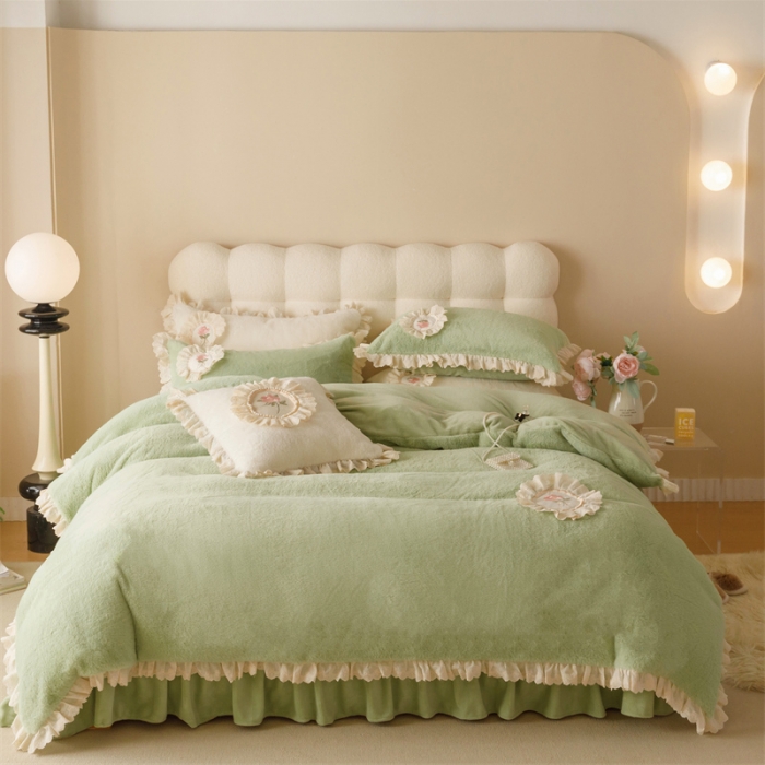 91家纺网 家纺一手货源 找家纺 胜权 新款AB版仿兔绒牛奶绒加厚韩国绒刺绣夹棉床盖四件套 抹茶绿