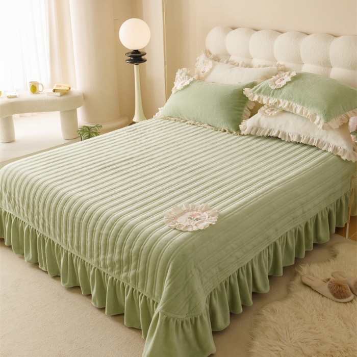 91家纺网 家纺一手货源 找家纺 胜权 新款AB版仿兔绒牛奶绒加厚韩国绒刺绣夹棉床盖四件套 抹茶绿