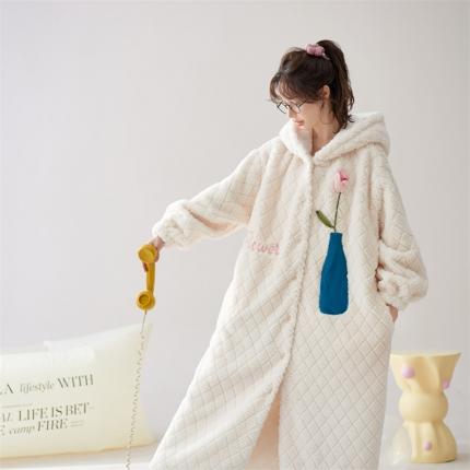 91家纺网 家纺一手货源 找家纺 洛兰沙 2023新款家居服W039