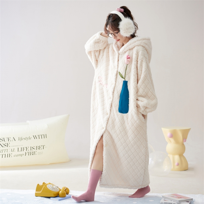 91家纺网 家纺一手货源 找家纺 洛兰沙 2023新款家居服W039