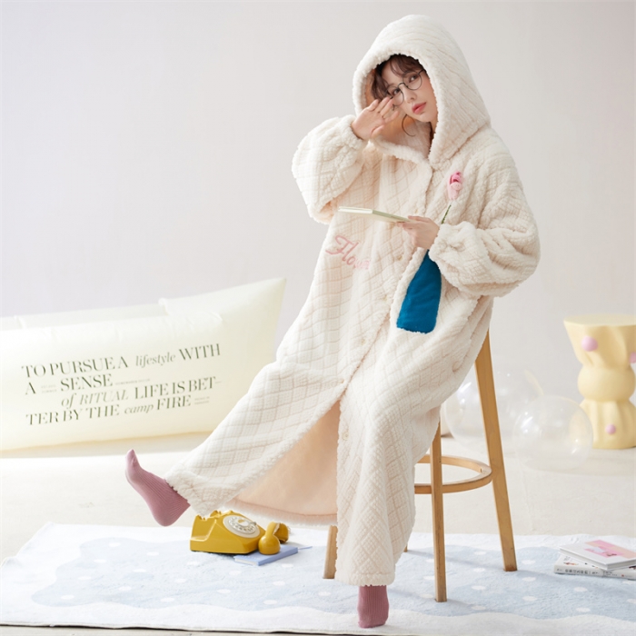 91家纺网 家纺一手货源 找家纺 洛兰沙 2023新款家居服W039