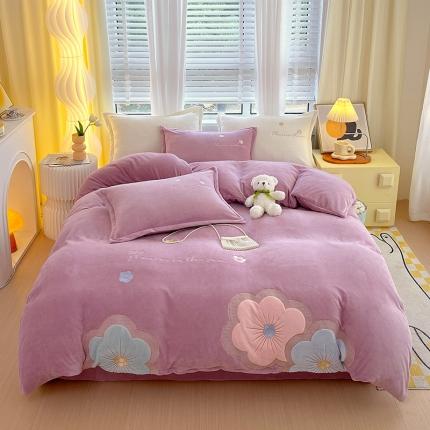 91家纺网 家纺一手货源 找家纺 （总）凡客家居 2023新款牛奶绒贴布绣四件套学生宿舍三件套