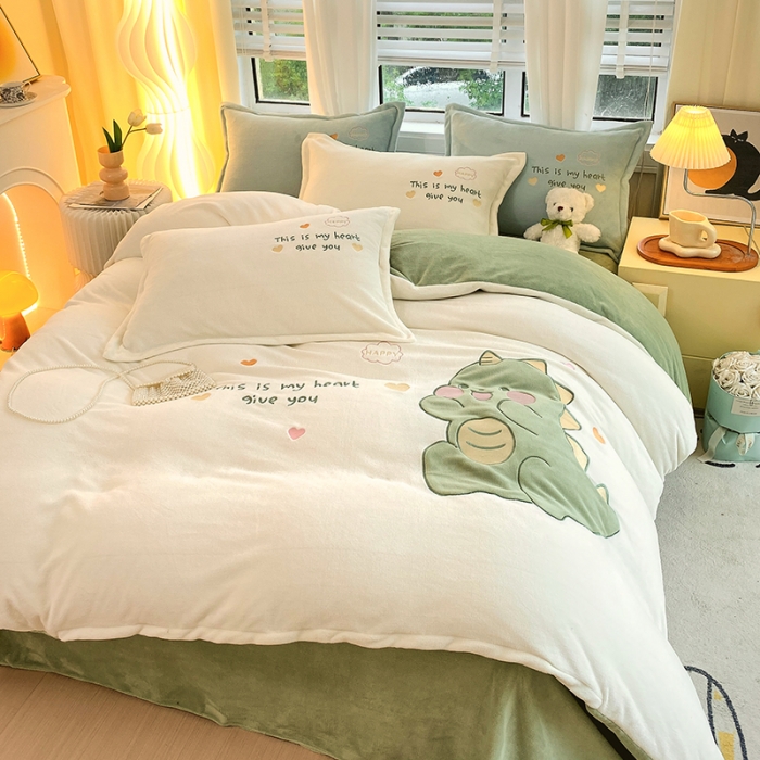 91家纺网 家纺一手货源 找家纺 （总）凡客家居 2023新款牛奶绒贴布绣四件套学生宿舍三件套