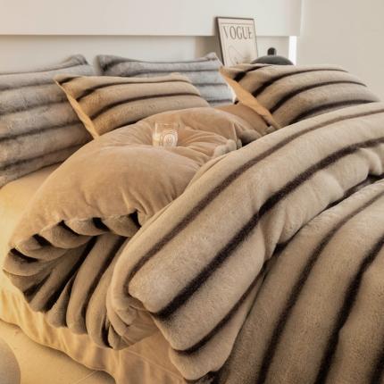 91家纺网 家纺一手货源 找家纺 总满座2025新款全消光牛奶绒兔兔绒仿兔毛双面印丹麦貂美拉德系列四件套