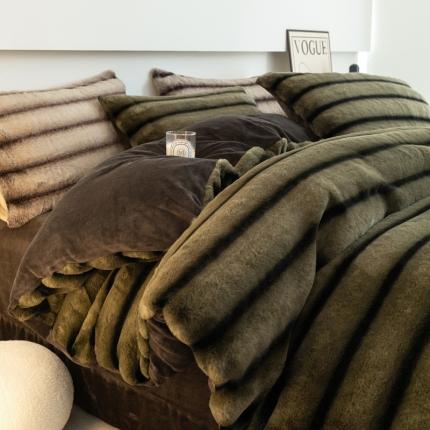 91家纺网 家纺一手货源 找家纺 满座 2025新款全消光牛奶绒兔兔绒仿兔毛双面印丹麦貂美拉德系列四件套 墨绿