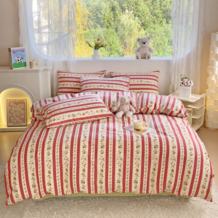 91家纺网 家纺一手货源 找家纺 金丝鸟 2023新款全棉可爱卡通印花小清新四件套-第二批 欢乐草莓兔