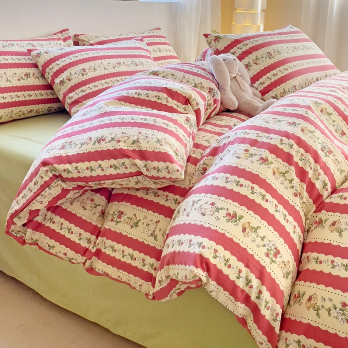 91家纺网 家纺一手货源 找家纺 金丝鸟 2023新款全棉可爱卡通印花小清新四件套-第二批 欢乐草莓兔