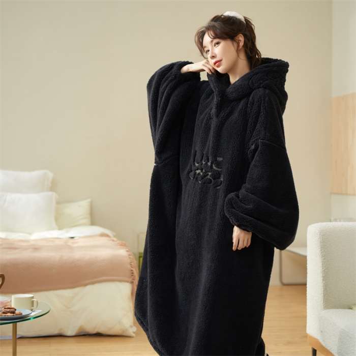 91家纺网 家纺一手货源 找家纺 洛兰沙 2023新款家居服W053