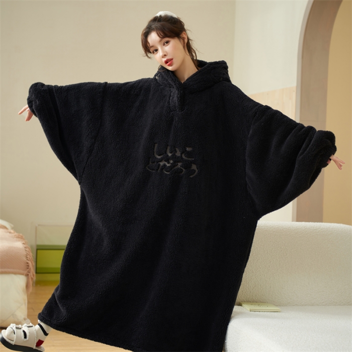 91家纺网 家纺一手货源 找家纺 洛兰沙 2023新款家居服W053