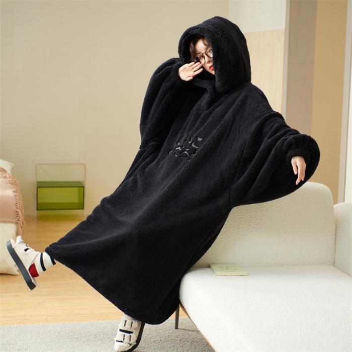 91家纺网 家纺一手货源 找家纺 洛兰沙 2023新款家居服W053