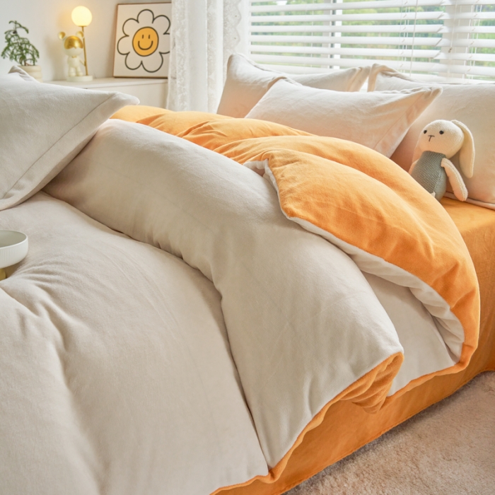 91家纺网 家纺一手货源 找家纺 慕晨 2023新款纯色牛奶绒双拼四件套 奶白+爱玛橙