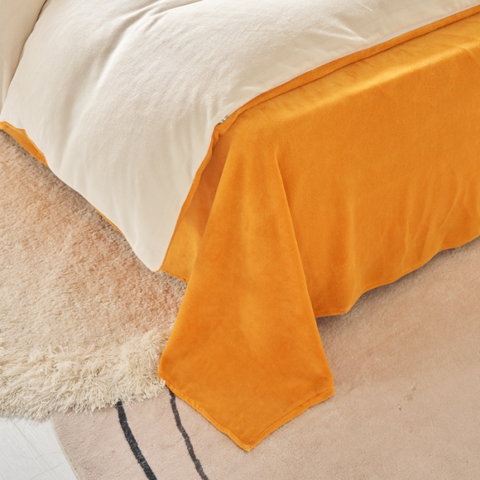 91家纺网 家纺一手货源 找家纺 慕晨 2023新款纯色牛奶绒双拼四件套 奶白+爱玛橙