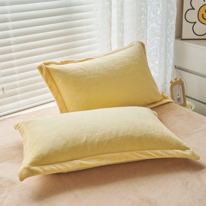 91家纺网 家纺一手货源 找家纺 慕晨 2023新款纯色牛奶绒双拼四件套 奶黄+奶咖