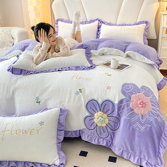 91家纺网 家纺一手货源 找家纺 漫布云9斤230g韩版公主风立体花朵牛奶绒四件套宝宝绒贴布绣兔毛绒被套