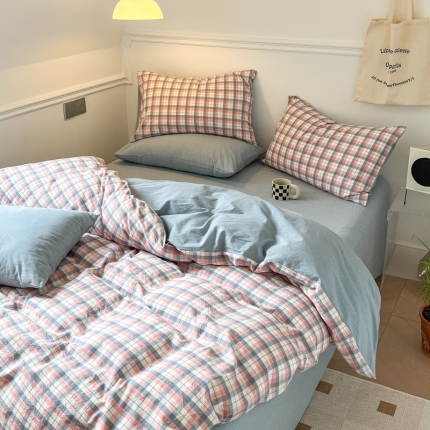 91家纺网 家纺一手货源 找家纺 【水洗棉格纹双拼四件套】 日式无印全棉水洗棉四件套格纹双拼套件