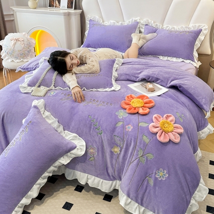 91家纺网 家纺一手货源 找家纺 漫布云9斤230g韩版公主风立体花朵牛奶绒四件套宝宝绒贴布绣兔毛绒被套