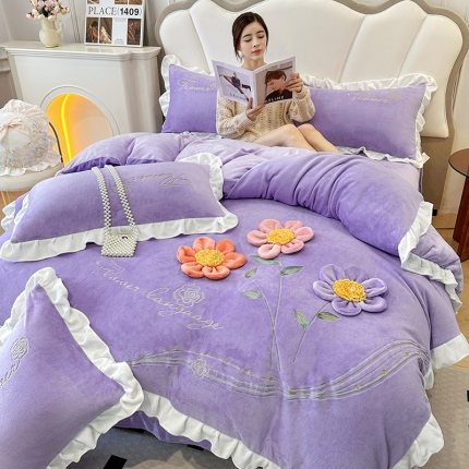 91家纺网 家纺一手货源 找家纺 漫步云240g全消光韩版花边牛奶绒贴布绣刺绣四件套法莱兔毛绒金貂婴儿绒