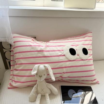 91家纺网 家纺一手货源 找家纺 （总）百寐 2023新款混搭毛巾绣大眼睛13372全棉枕套多巴胺组合