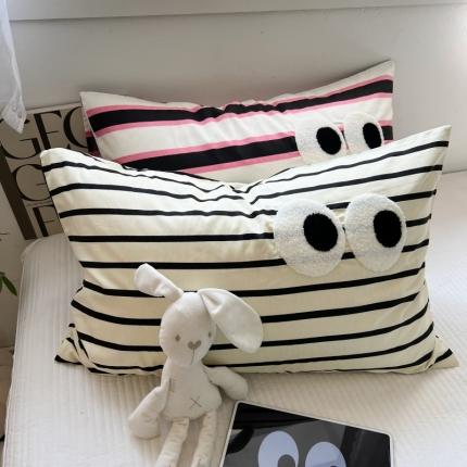 91家纺网 家纺一手货源 找家纺 （总）百寐 2023新款混搭毛巾绣大眼睛13372全棉枕套多巴胺组合