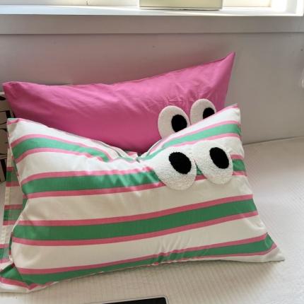 91家纺网 家纺一手货源 找家纺 （总）百寐 2023新款混搭毛巾绣大眼睛13372全棉枕套多巴胺组合