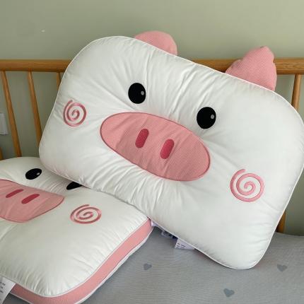 91家纺网 家纺一手货源 找家纺 （总）昕科 纯棉卡通熊猫枕成人枕芯分区绣花刺绣颈椎枕头护颈枕芯枕头