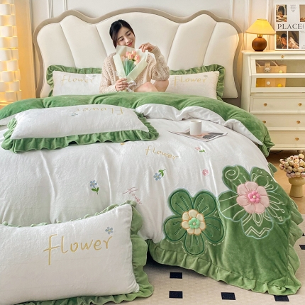 91家纺网 家纺一手货源 找家纺 9斤230g全消光婴儿绒被套兔毛绒牛奶绒贴布绣刺绣花四件套小清新