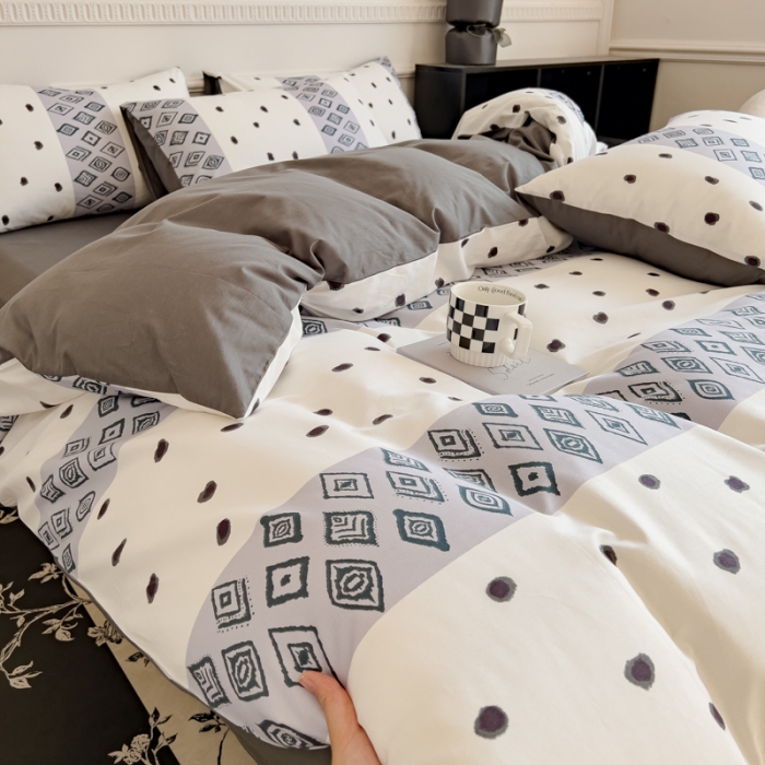 91家纺网 家纺一手货源 找家纺 金丝鸟 2023秋冬新品全棉简约条格小清新四件套 波西格纹