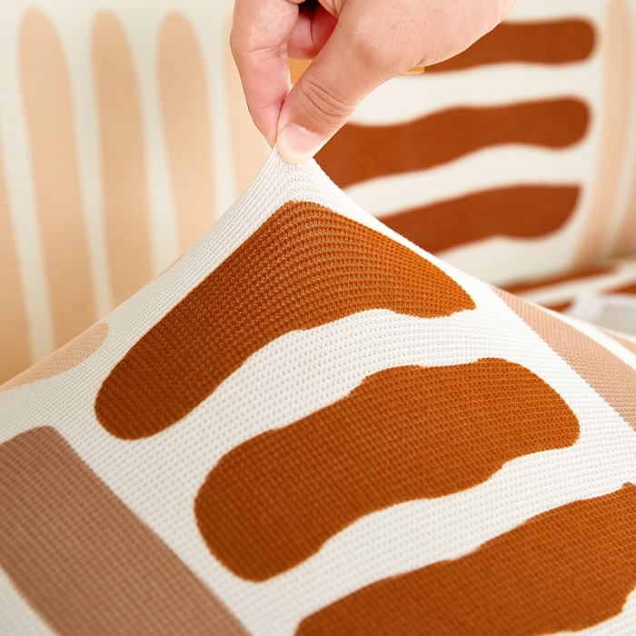 91家纺网 家纺一手货源 找家纺 丝绮鹿 2023新款针织柔肤格沙发套（裙边款） 米咖条纹